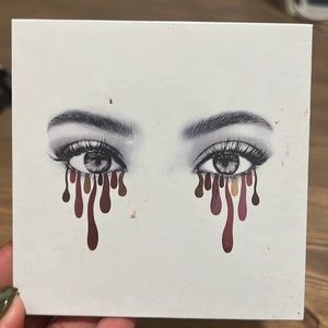 Kylie cosmetics burgundy palette